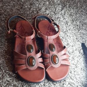 Taos new womans sandles